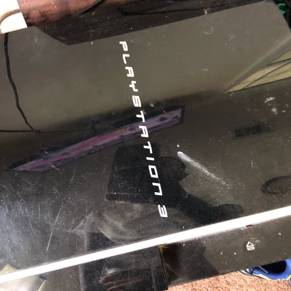 PS3 w/1 controller - Picture 2 of 2